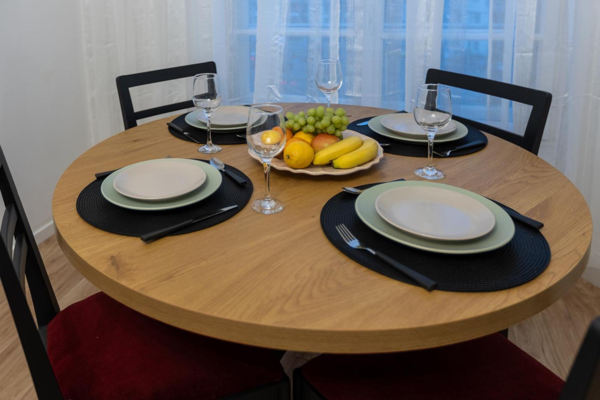 Splendid Historical Smarald 2 Bedroom Old Town *