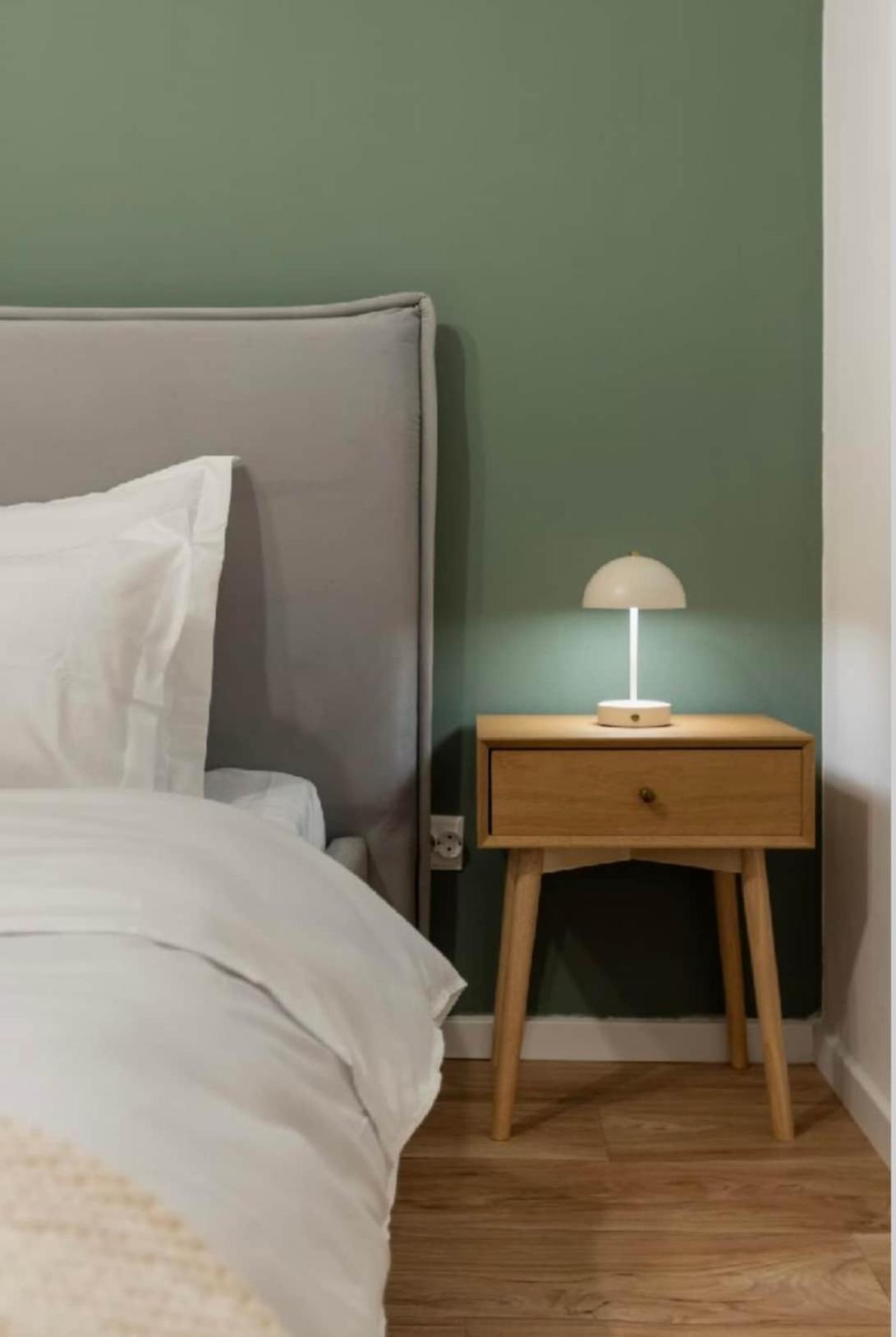Splendid Historical Smarald 2 Bedroom Old Town * בוקרשט